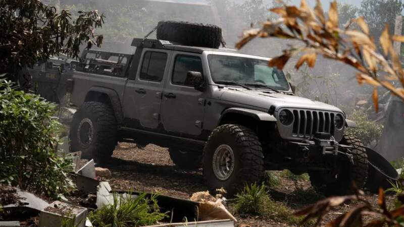 Model Szybcy i wściekli JEEP Gladiator 2020 1:24 szary