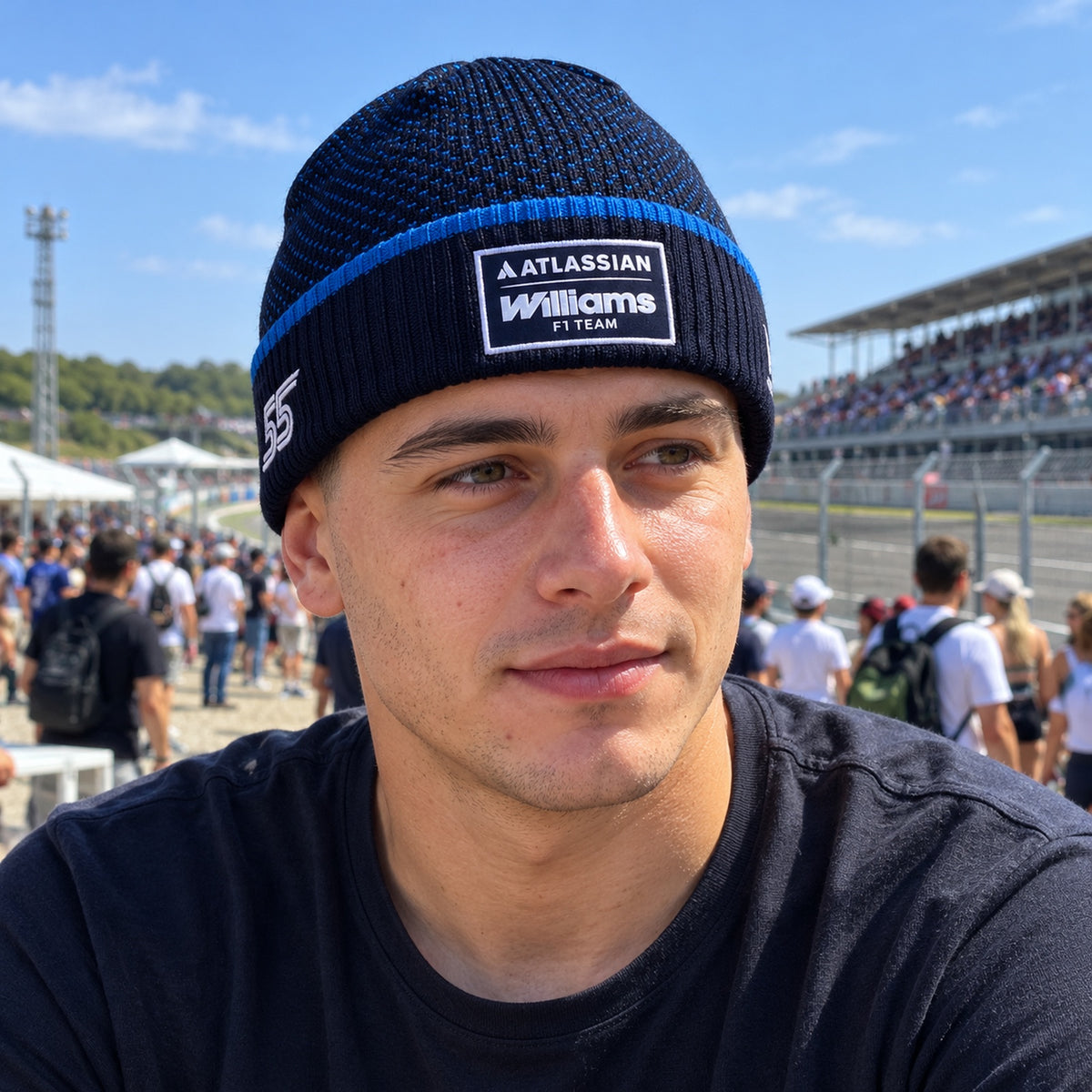Williams F1 Team #55 Carlos Sainz Beanie – Team Edition – ilustrační foto (AI)